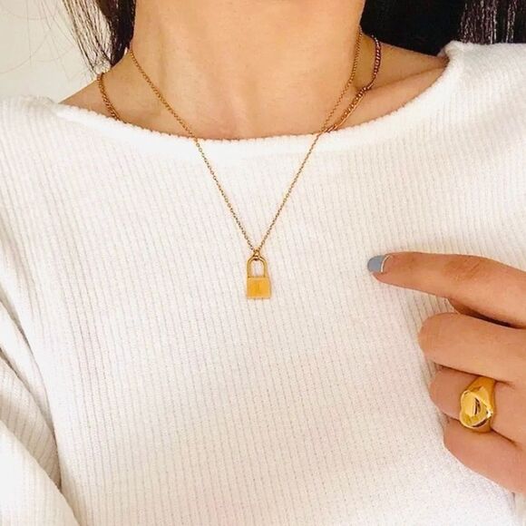 SALE 18k Stamped Gold Filled Padlock Engraved Letter “P” Initial Necklace - Picture 2 of 6